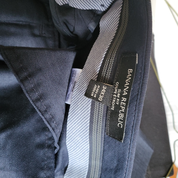 Bundle of 8 pairs of pants like-new condition 34W30L BR and Armani - Picture 12 of 13